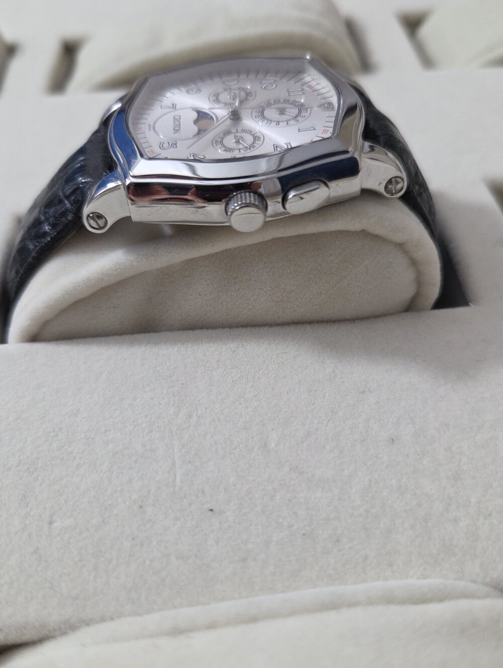 Croton Tonneau Triple Date Moonphase Watch Sapphire Crystal Black Crocodile Band - Picture 4 of 7